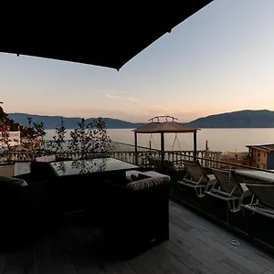 Hakuna Matata & Vlorë